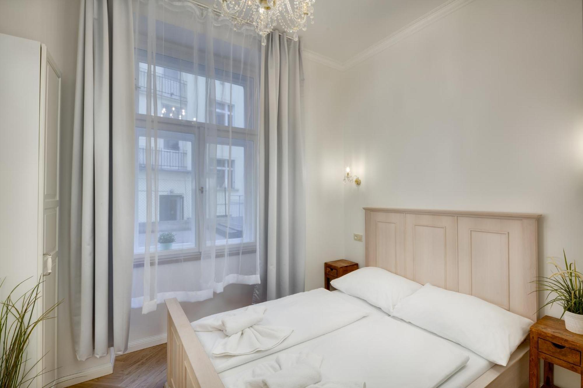 Old Town Square Apartments, Prague